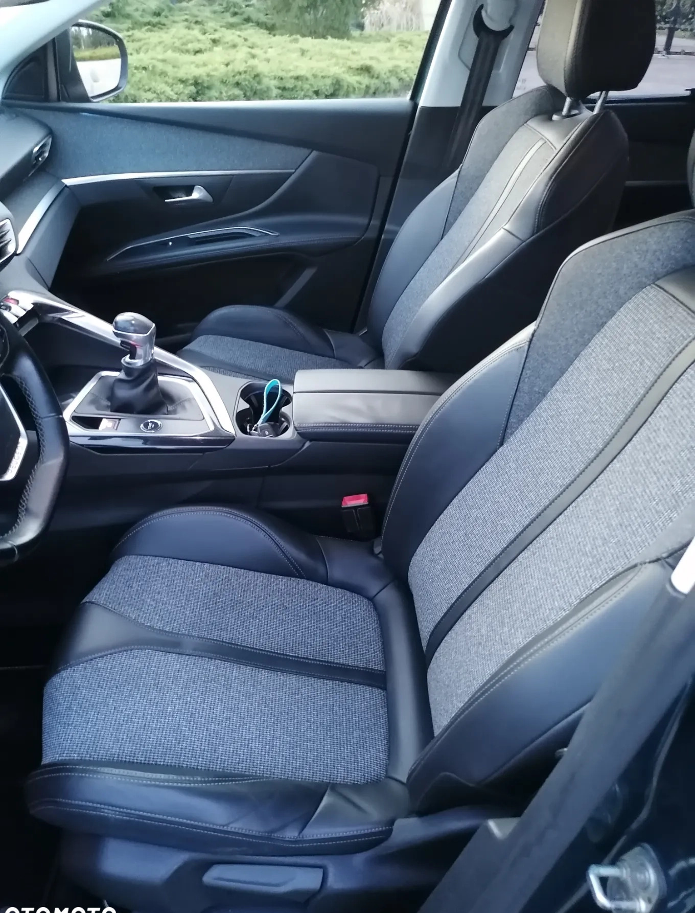 Peugeot 5008 cena 59500 przebieg: 70000, rok produkcji 2018 z Dobiegniew małe 172
